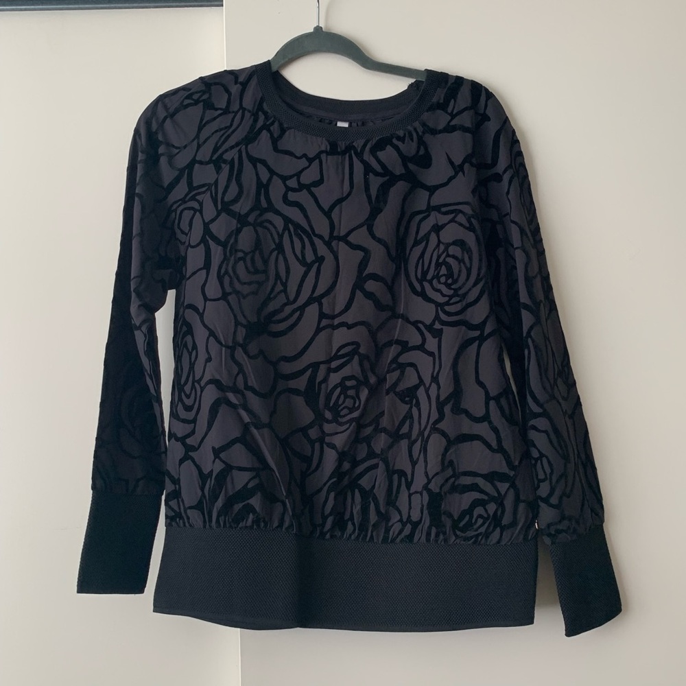 Fabletics top